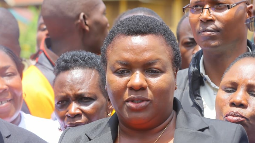 Kisii County Women representative Dorice Donya while speaking at Kitutu Chache urged Azimio La Umoja leader Raila Odinga to stop the ongoing demonstrations.